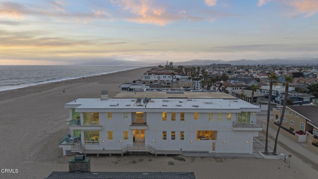 Oxnard, California, 93035, United States, 4 Bedrooms Bedrooms, ,6 BathroomsBathrooms,Residential,Active,1849510