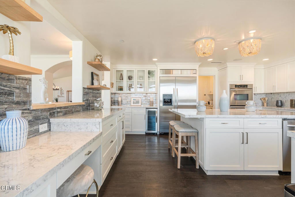 Oxnard, California, 93035, United States, 5 Bedrooms Bedrooms, ,6 BathroomsBathrooms,Residential,Contingent,1973330