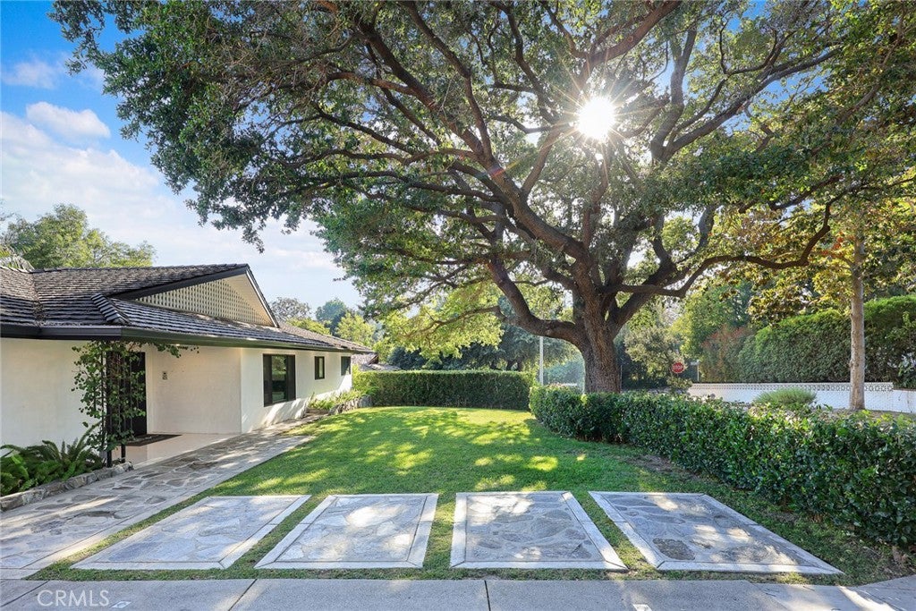 San Marino, California, 91108, United States, 4 Bedrooms Bedrooms, ,4 BathroomsBathrooms,Residential,Active,1909089