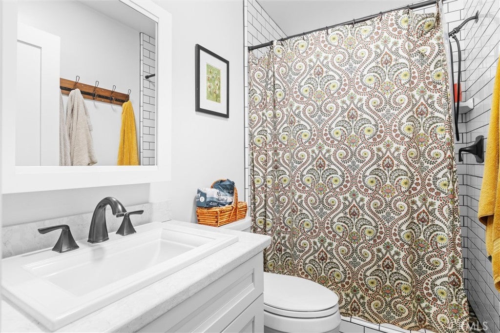 Atascadero, California, 93422, United States, 4 Bedrooms Bedrooms, ,2 BathroomsBathrooms,Residential,Active,1913985