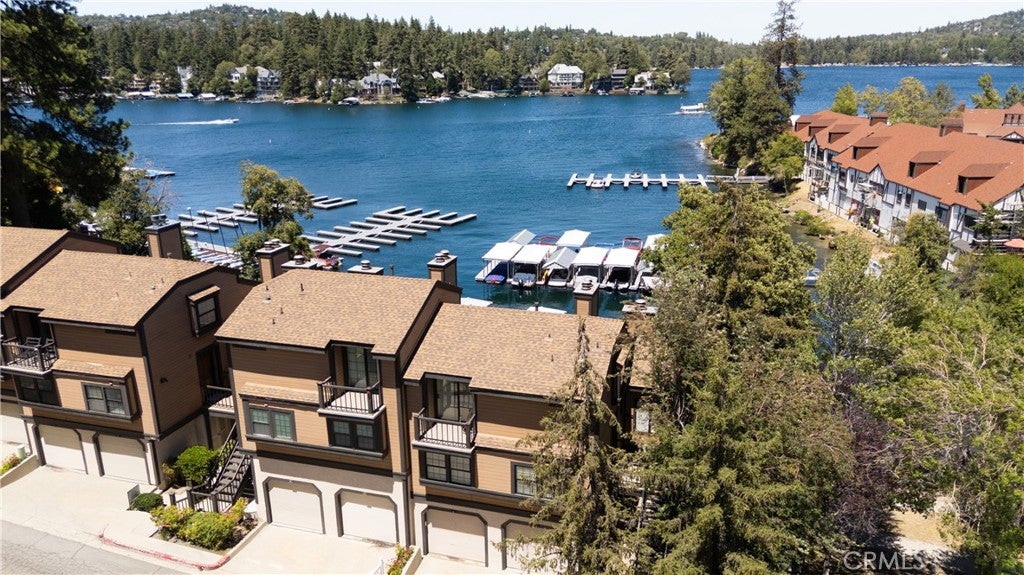 Lake Arrowhead, California, 92352, United States, 2 Bedrooms Bedrooms, ,3 BathroomsBathrooms,Residential,Active,1908134