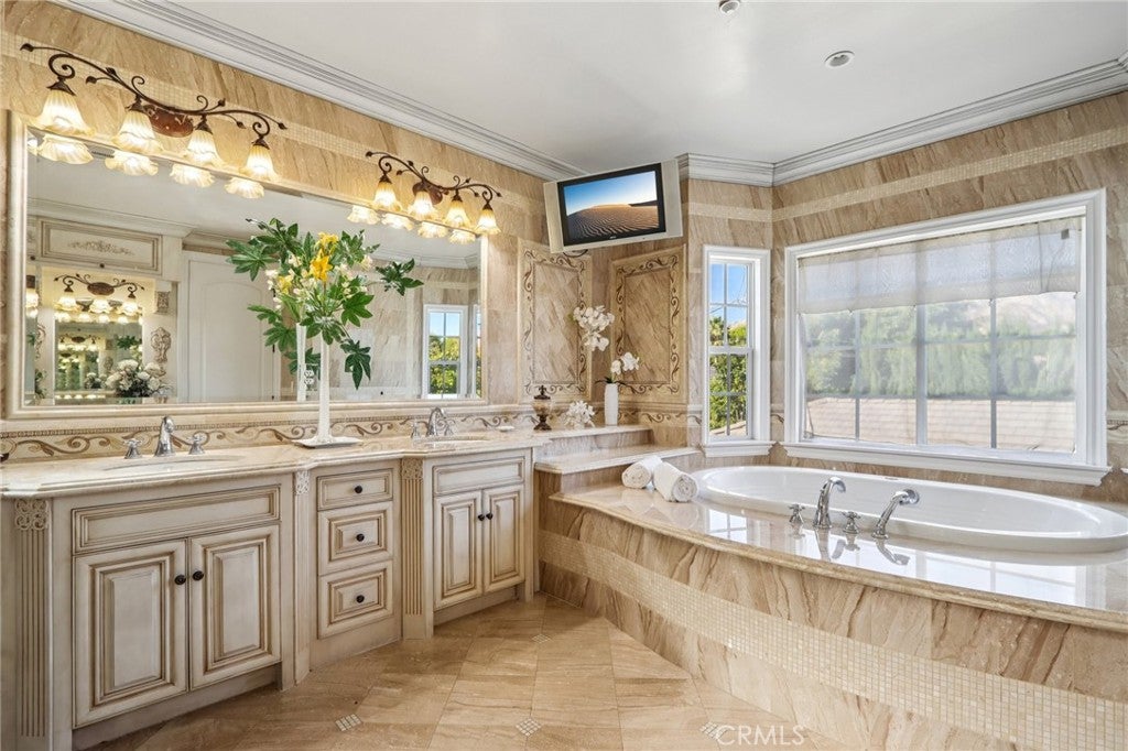 Arcadia, California, 91007, United States, 6 Bedrooms Bedrooms, ,7 BathroomsBathrooms,Residential,Active,2001357