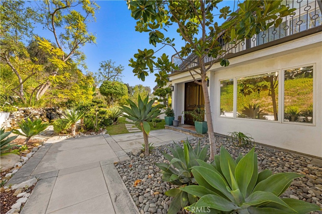 Diamond Bar, California, 91765, United States, 5 Bedrooms Bedrooms, ,4 BathroomsBathrooms,Residential,Active,2006856