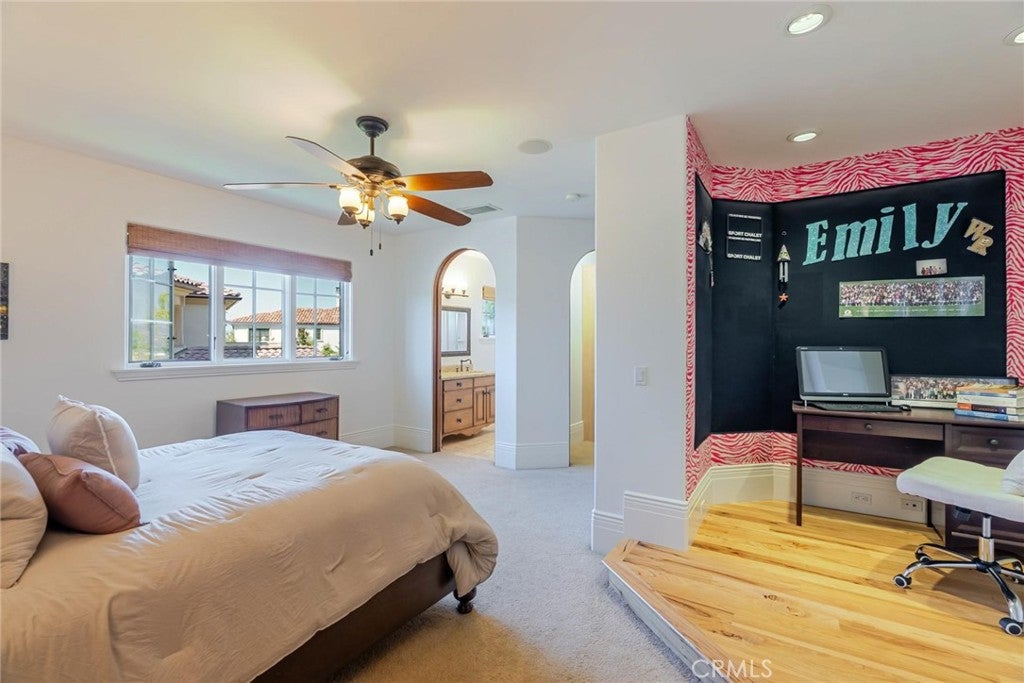 Valencia, California, 91381, United States, 6 Bedrooms Bedrooms, ,11 BathroomsBathrooms,Residential,Active,1959978