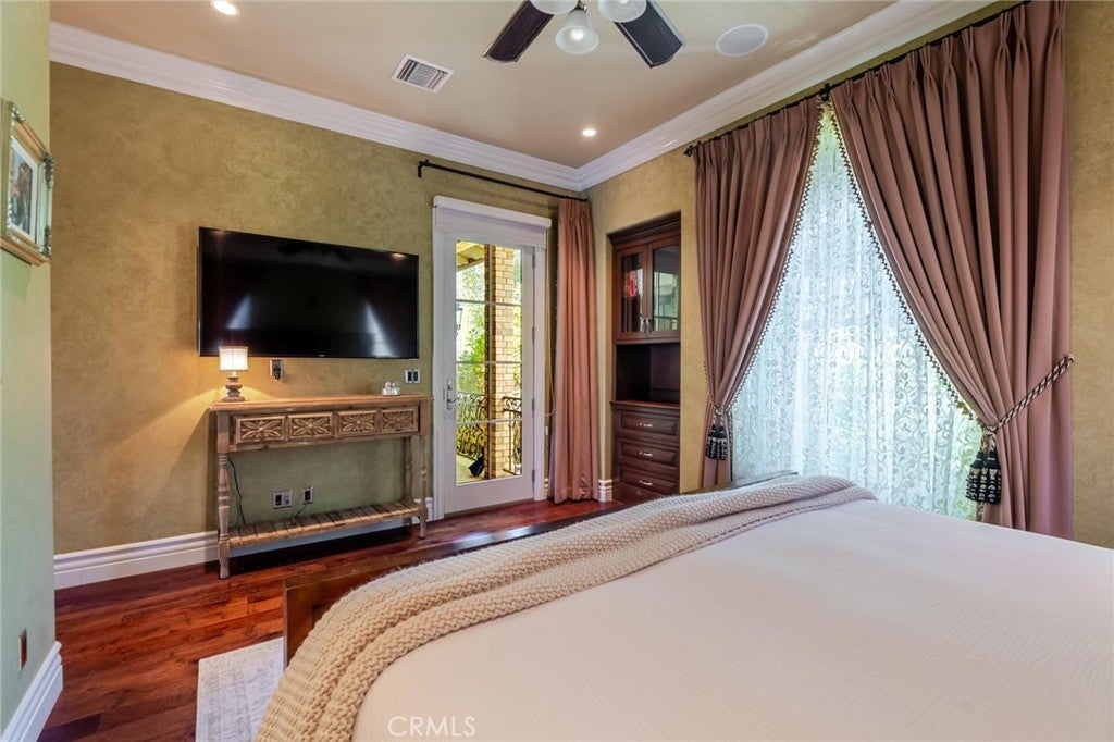 Valencia, California, 91381, United States, 7 Bedrooms Bedrooms, ,10 BathroomsBathrooms,Residential,Active,1959930