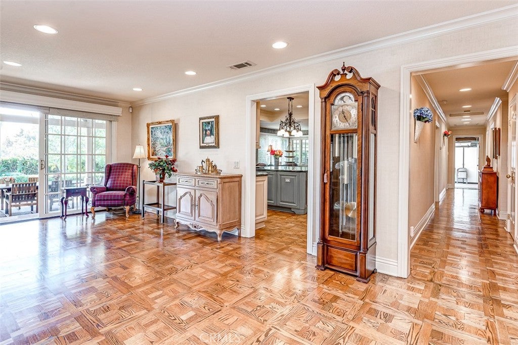 Fullerton, California, 92835, United States, 4 Bedrooms Bedrooms, ,3 BathroomsBathrooms,Residential,Active,1894565