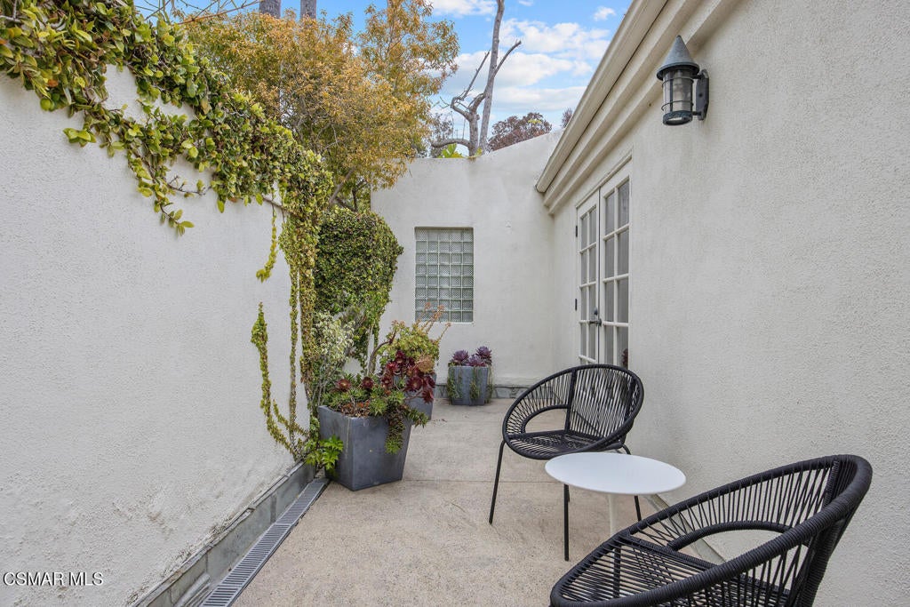 Malibu, California, 90265, United States, 4 Bedrooms Bedrooms, ,5 BathroomsBathrooms,Residential,Active,1892428