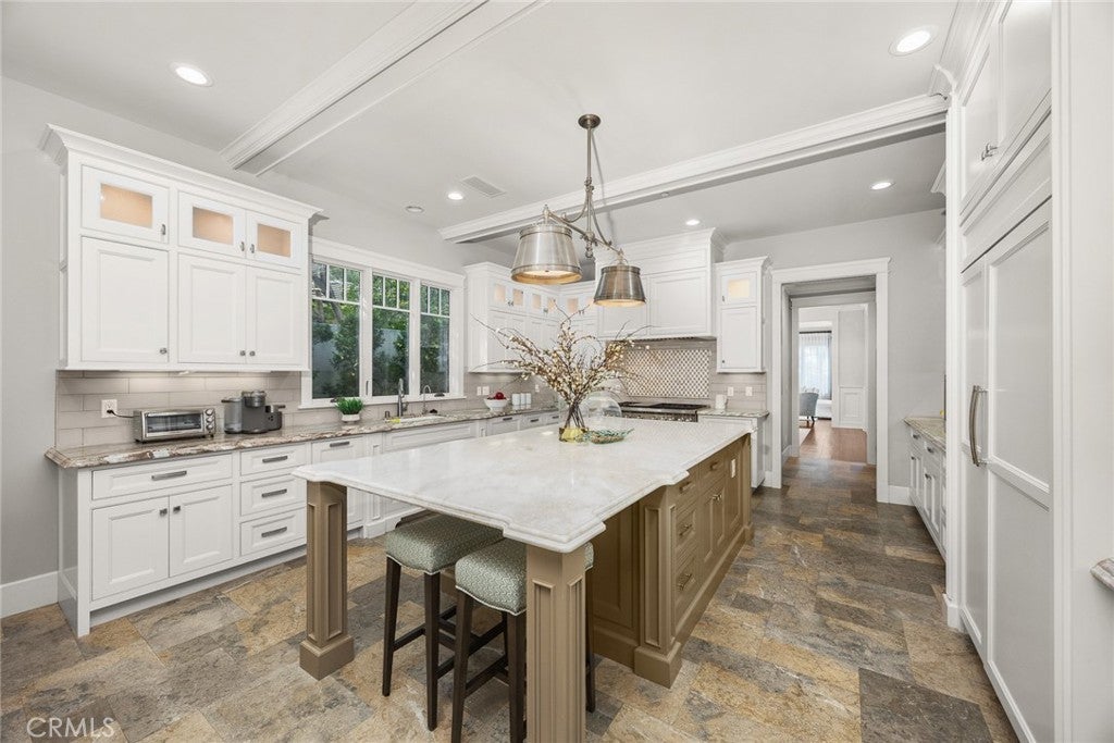 Arcadia, California, 91007, United States, 5 Bedrooms Bedrooms, ,6 BathroomsBathrooms,Residential,Active,1952997