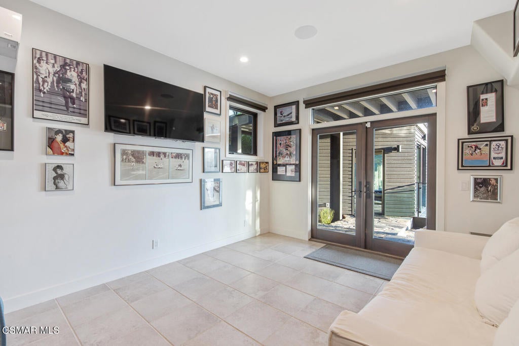 Lake Sherwood, California, 91361, United States, ,4 BathroomsBathrooms,Residential,Active,1820410