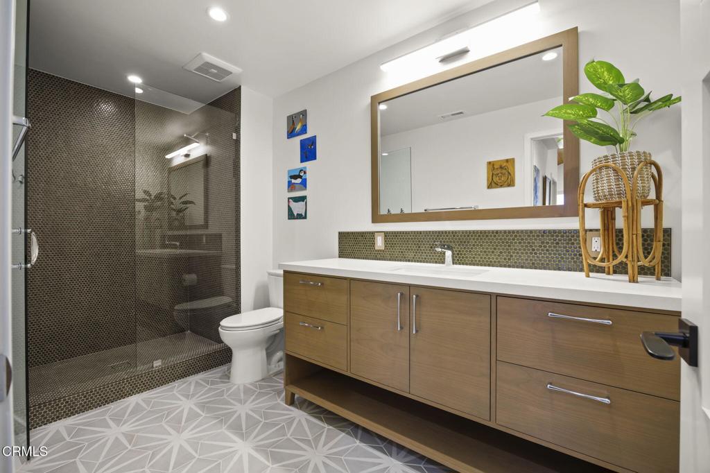 Oxnard, California, 93035, United States, 3 Bedrooms Bedrooms, ,4 BathroomsBathrooms,Residential,Active,1905342
