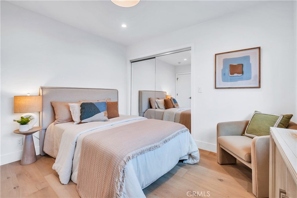 Redondo Beach, California, 90277, United States, 4 Bedrooms Bedrooms, ,3 BathroomsBathrooms,Residential,Active,1990651