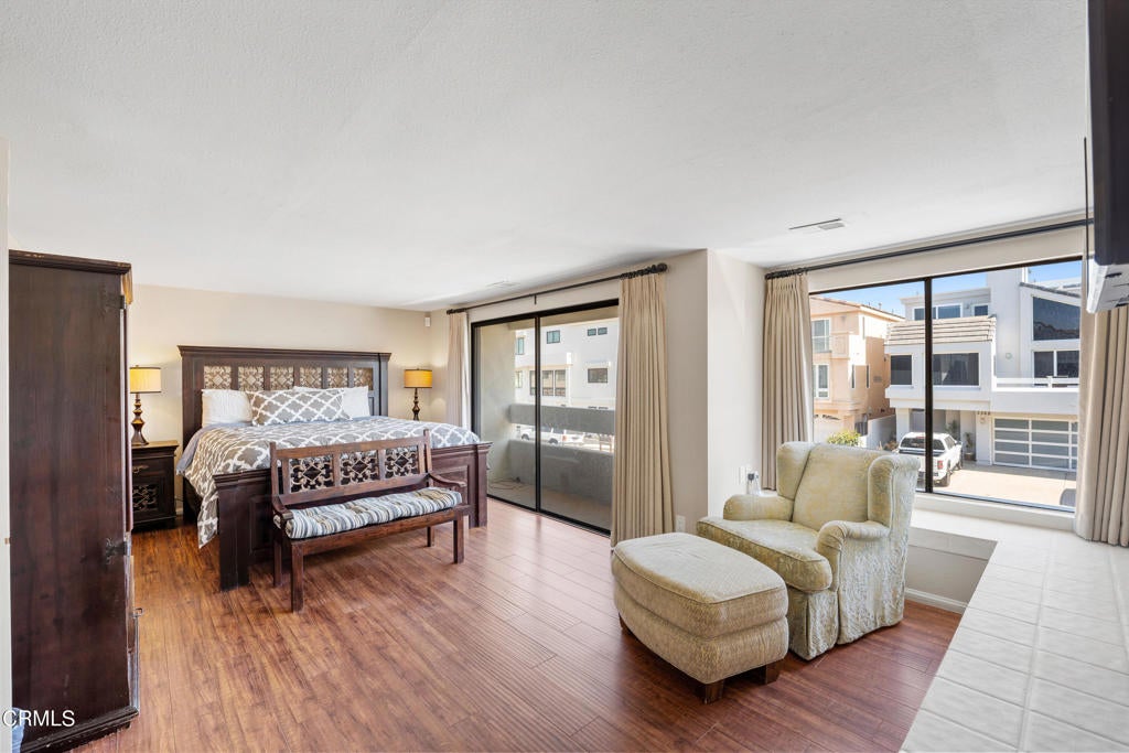 Oxnard, California, 93035, United States, 3 Bedrooms Bedrooms, ,3 BathroomsBathrooms,Residential,Active,1973527