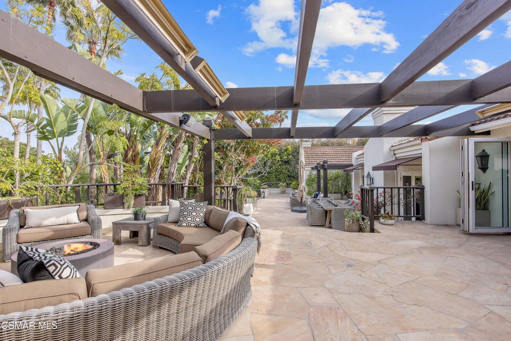 Malibu, California, 90265, United States, 4 Bedrooms Bedrooms, ,5 BathroomsBathrooms,Residential,Active,1892428