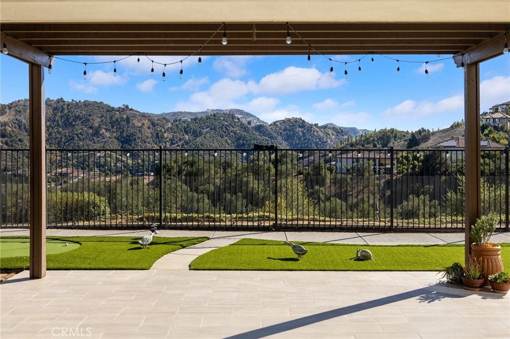 Chino Hills, California, 91709, United States, 5 Bedrooms Bedrooms, ,6 BathroomsBathrooms,Residential,Active,1986885