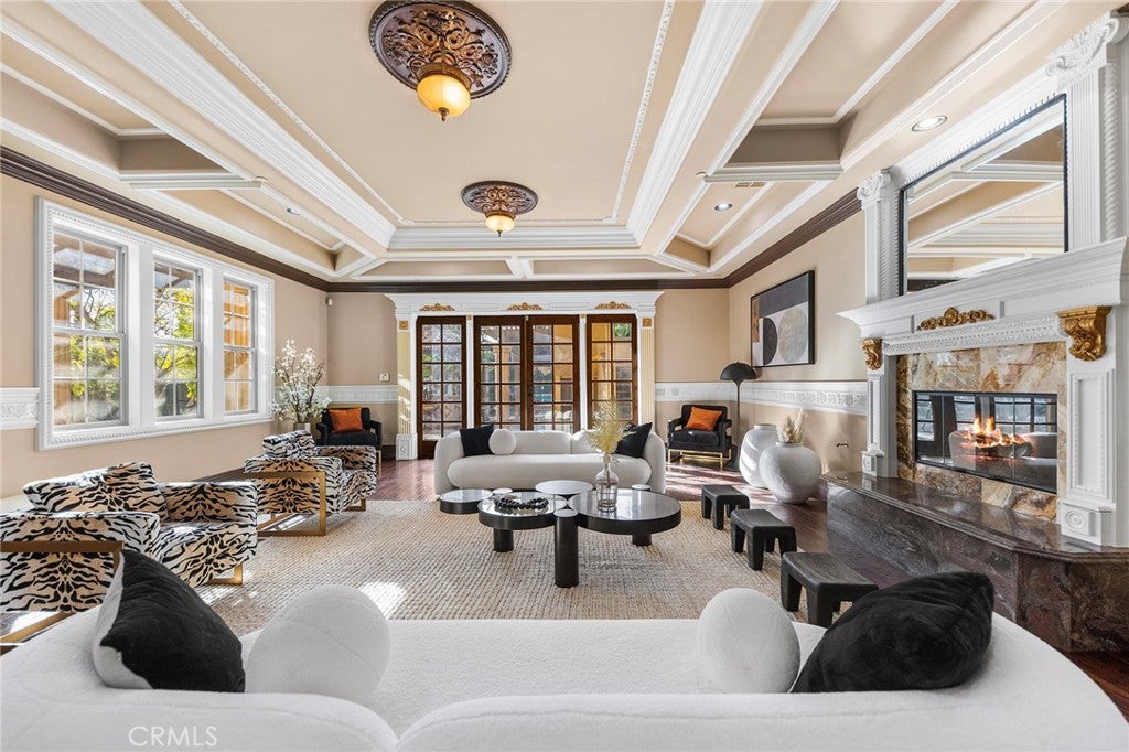 Arcadia, California, 91006, United States, 7 Bedrooms Bedrooms, ,9 BathroomsBathrooms,Residential,Active,1919404