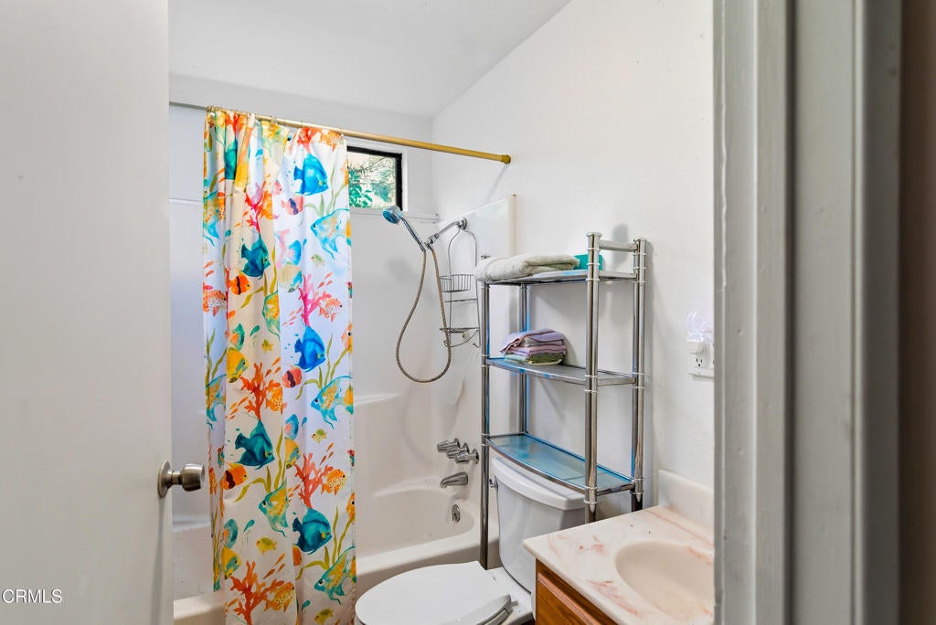 Ojai, California, 93023, United States, 6 Bedrooms Bedrooms, ,3 BathroomsBathrooms,Residential,Active,2007332