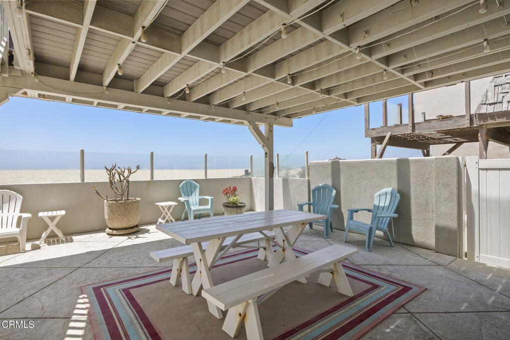 Oxnard, California, 93035, United States, 5 Bedrooms Bedrooms, ,3 BathroomsBathrooms,Residential,Active,1933720