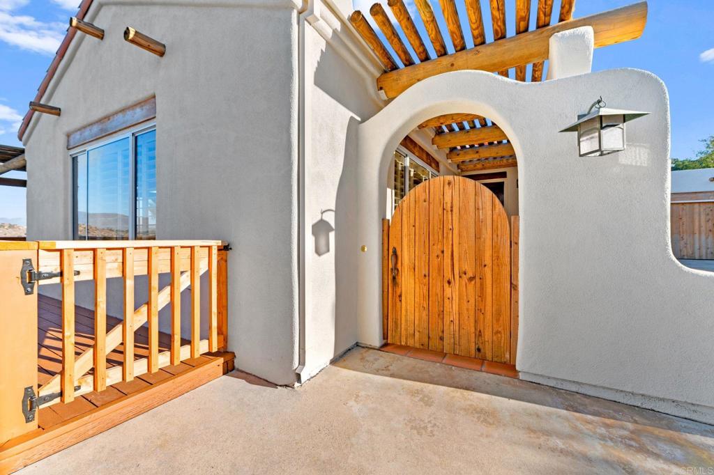 Escondido, California, 92026, United States, 3 Bedrooms Bedrooms, ,2 BathroomsBathrooms,Residential,Active,1972147