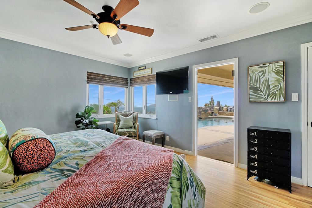 Ventura, California, 93003, United States, 4 Bedrooms Bedrooms, ,4 BathroomsBathrooms,Residential,Active,1944051