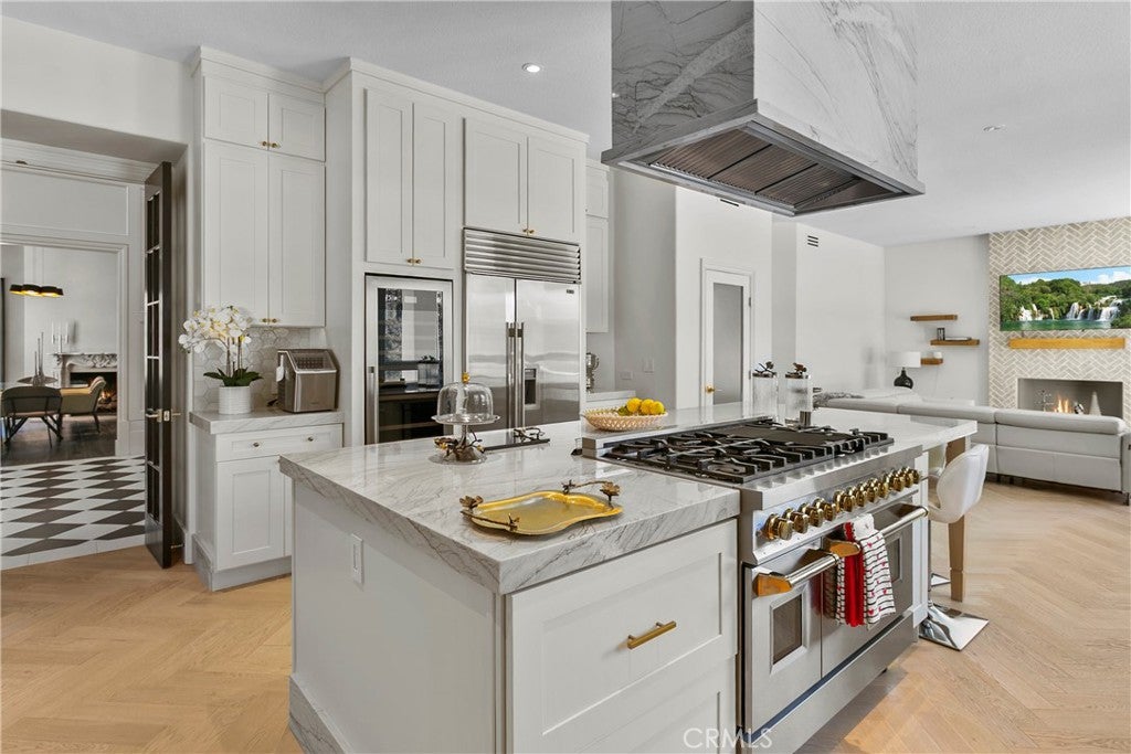 Laguna Niguel, California, 92677, United States, 4 Bedrooms Bedrooms, ,5 BathroomsBathrooms,Residential,Active,1986900