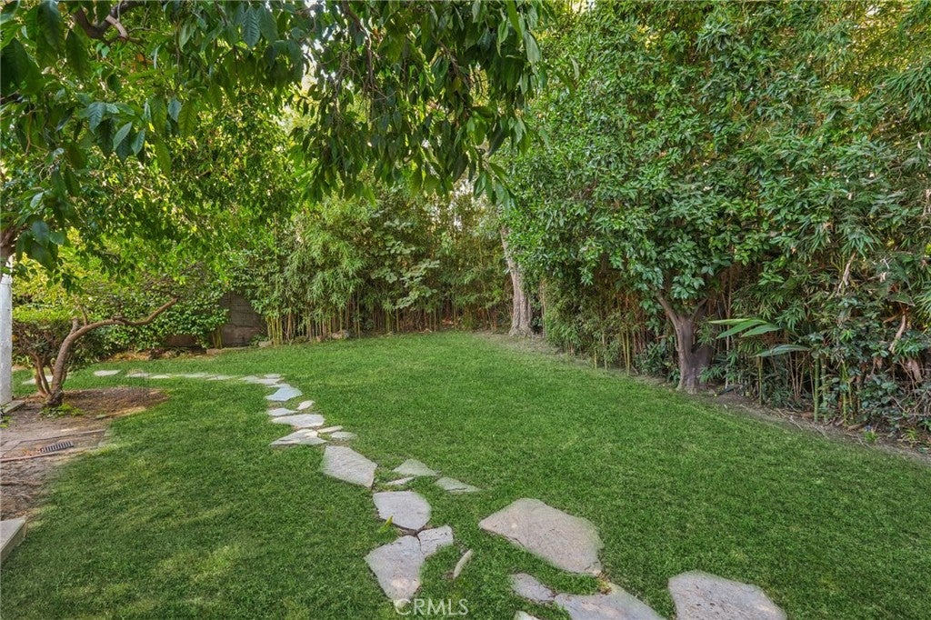 North Hollywood, California, 91602, United States, 3 Bedrooms Bedrooms, ,2 BathroomsBathrooms,Residential,Active,1914796