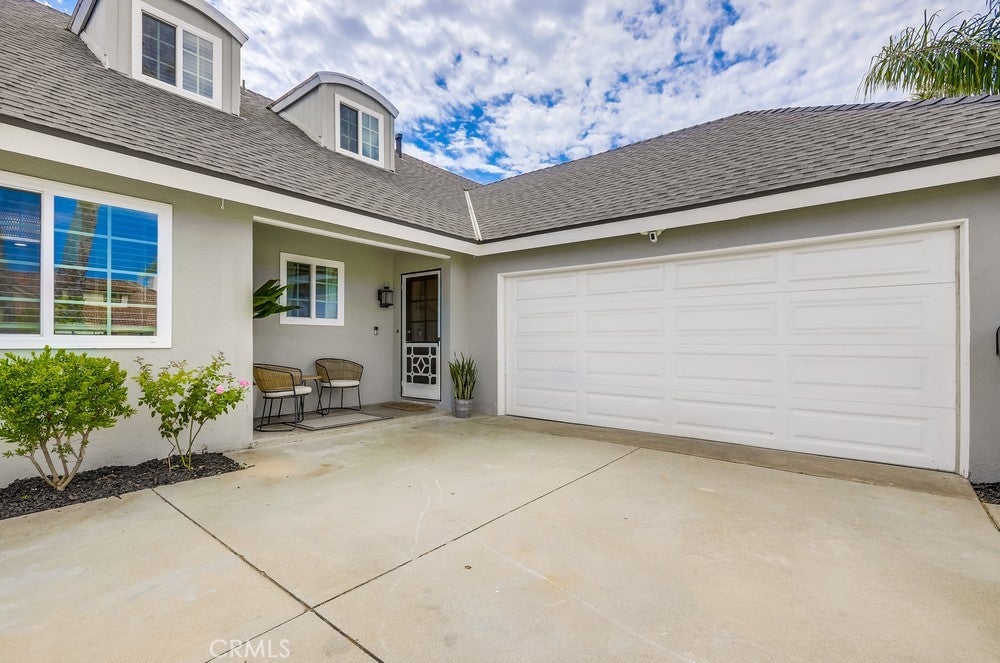 Garden Grove, California, 92845, United States, 5 Bedrooms Bedrooms, ,2 BathroomsBathrooms,Residential,Active,1927673