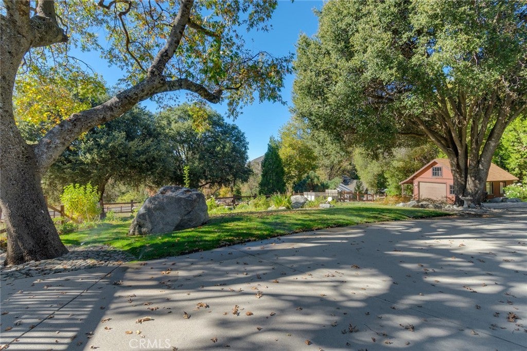 Yucaipa, California, 92399, United States, 4 Bedrooms Bedrooms, ,5 BathroomsBathrooms,Residential,Active,1990591