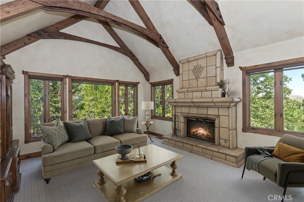 Lake Arrowhead, California, 92352, United States, 4 Bedrooms Bedrooms, ,5 BathroomsBathrooms,Residential,Active,1897983