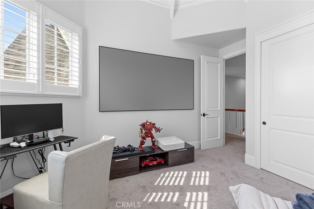 Huntington Beach, California, 92649, United States, 4 Bedrooms Bedrooms, ,4 BathroomsBathrooms,Residential,Active,1780402