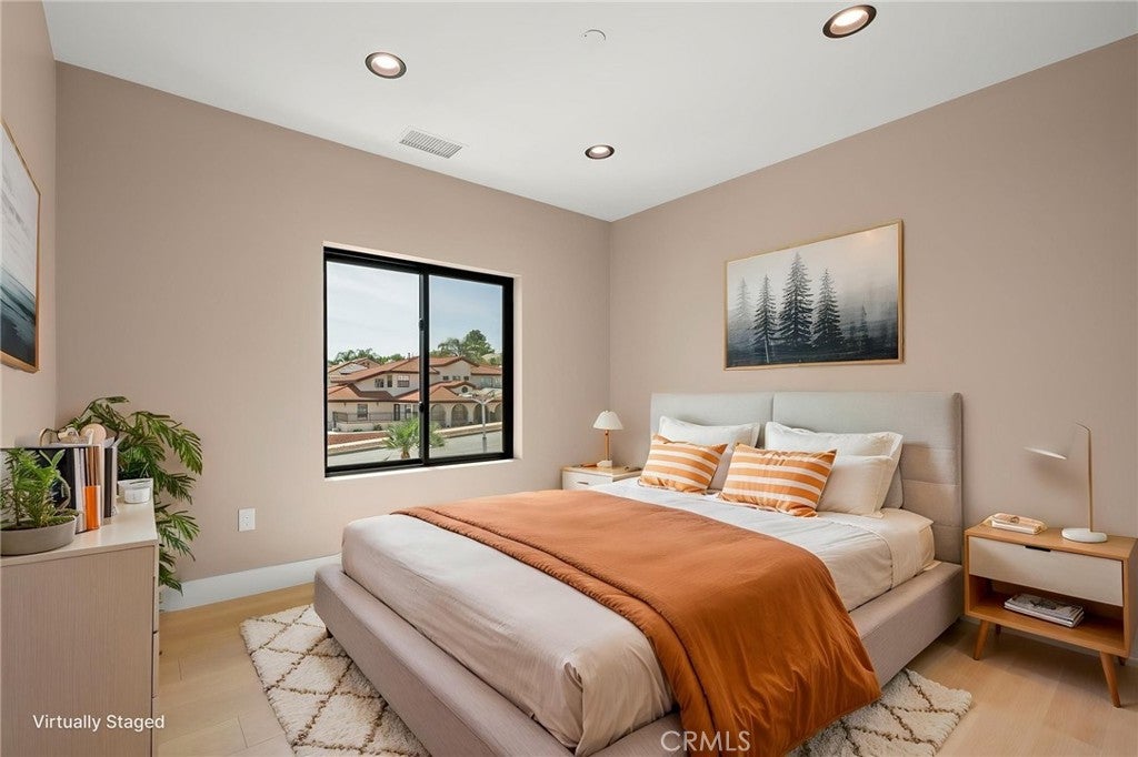 Chino Hills, California, 91709, United States, 5 Bedrooms Bedrooms, ,5 BathroomsBathrooms,Residential,Active,2030088