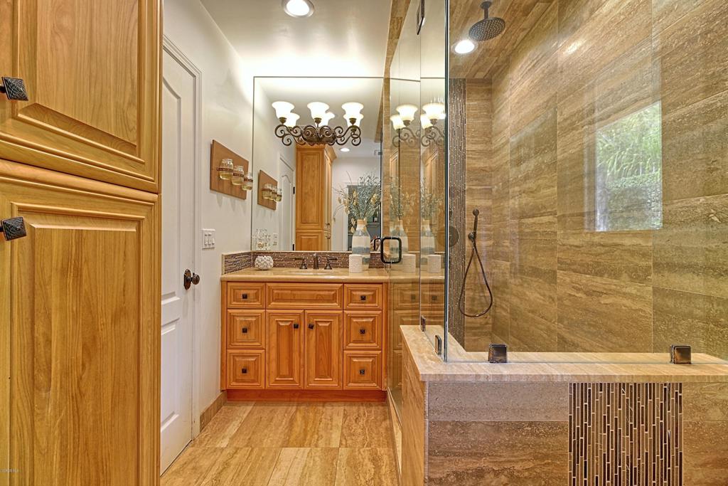 Ventura, California, 93003, United States, 4 Bedrooms Bedrooms, ,4 BathroomsBathrooms,Residential,Active,1944051