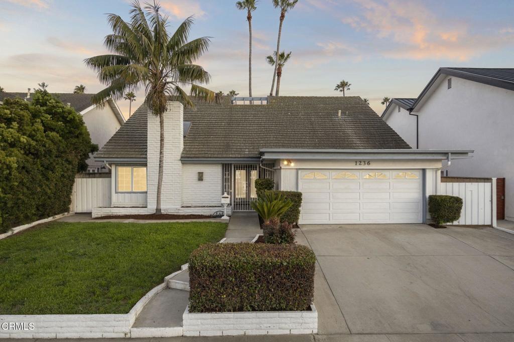 Ventura, California, 93001, United States, 5 Bedrooms Bedrooms, ,3 BathroomsBathrooms,Residential,Active,1922272