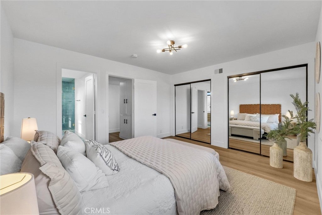 Huntington Beach, California, 92646, United States, 4 Bedrooms Bedrooms, ,3 BathroomsBathrooms,Residential,Active,1998762