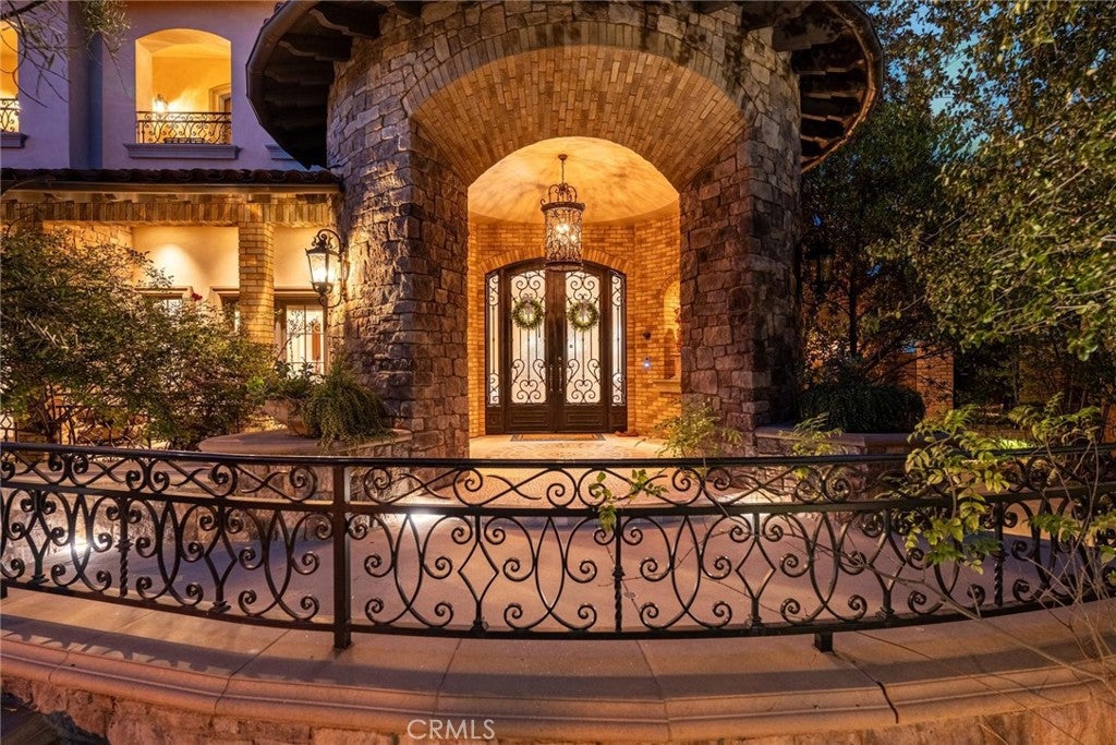 Valencia, California, 91381, United States, 7 Bedrooms Bedrooms, ,10 BathroomsBathrooms,Residential,Active,1959930