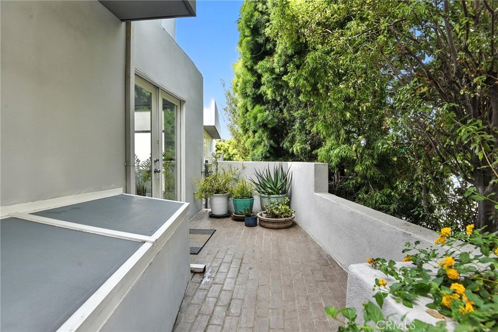 Santa Monica, California, 90405, United States, ,3 BathroomsBathrooms,Residential,Active,1894761