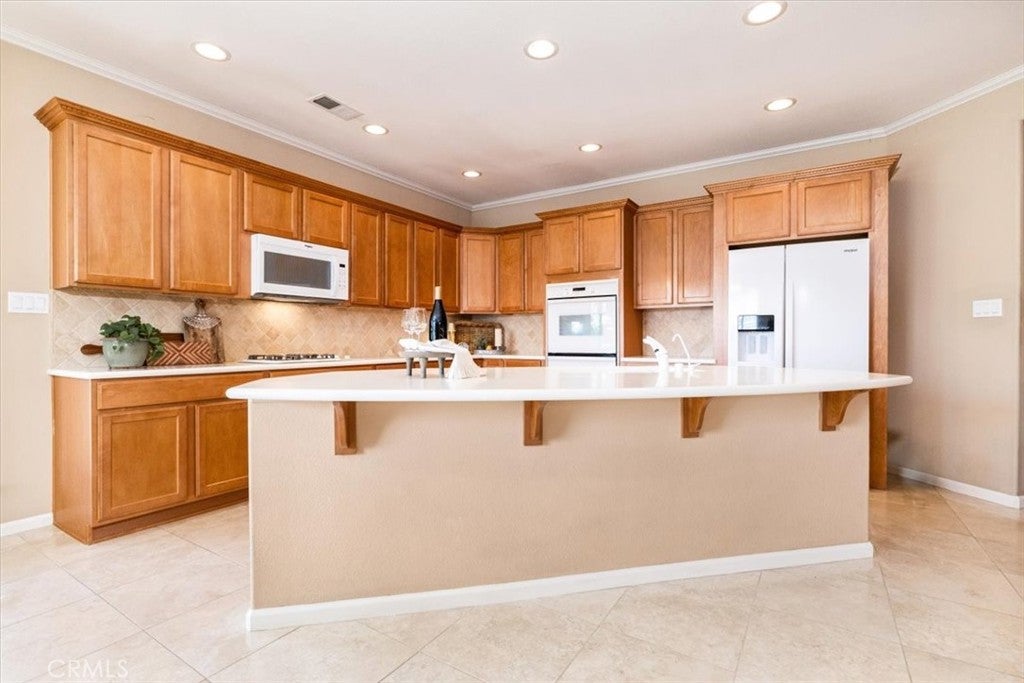 Paso Robles, California, 93446, United States, 4 Bedrooms Bedrooms, ,3 BathroomsBathrooms,Residential,Active,1914823