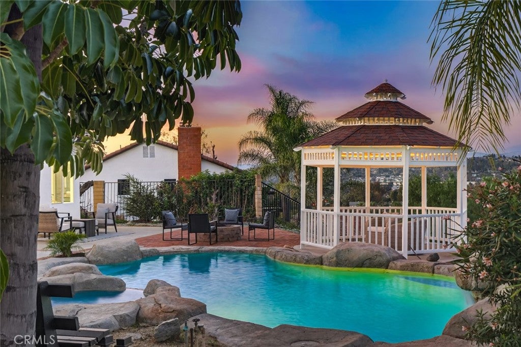 Anaheim, California, 92807, United States, 4 Bedrooms Bedrooms, ,3 BathroomsBathrooms,Residential,Active,1990042