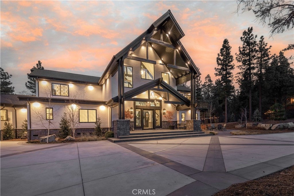 Big Bear City, California, 92314, United States, 5 Bedrooms Bedrooms, ,5 BathroomsBathrooms,Residential,Active,1702356