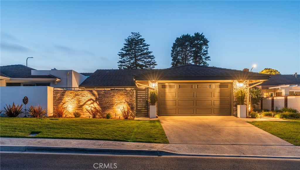 Corona Del Mar, California, 92625, United States, 3 Bedrooms Bedrooms, ,2 BathroomsBathrooms,Residential,Active,1863288