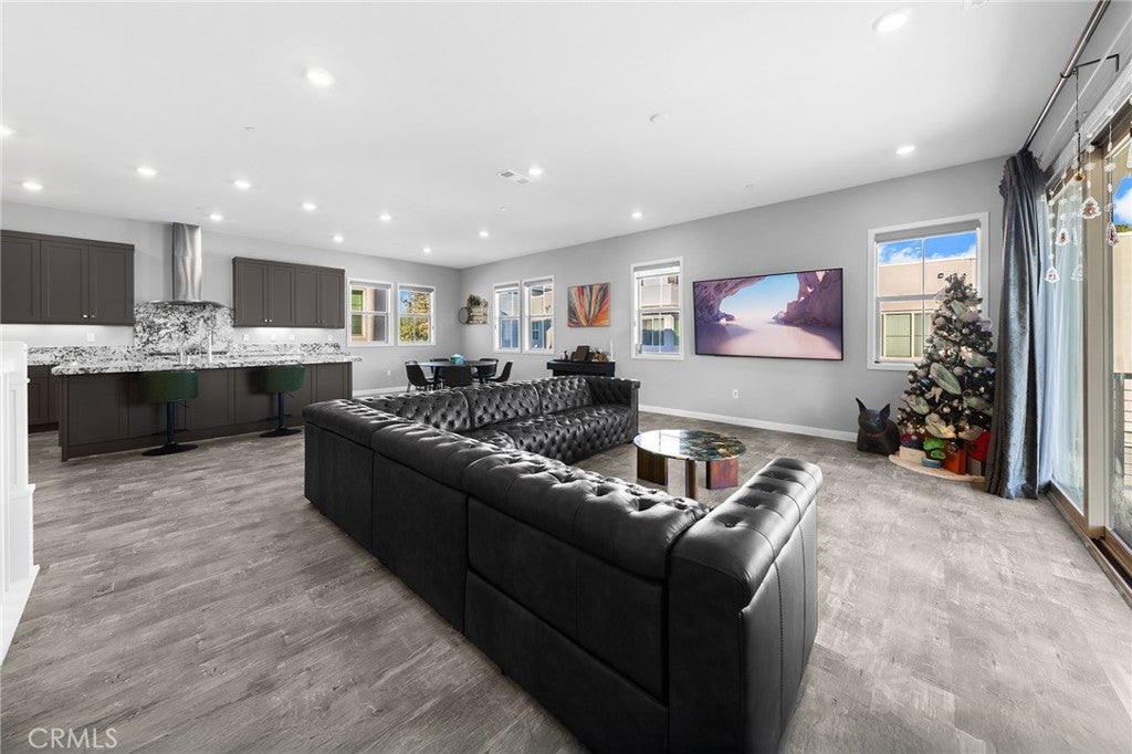 Irvine, California, 92618, United States, 3 Bedrooms Bedrooms, ,3 BathroomsBathrooms,Residential,Active,2006869