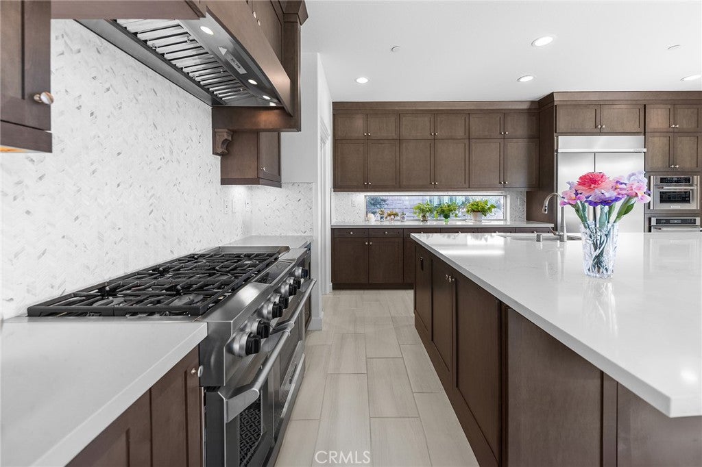 Chino Hills, California, 91709, United States, 5 Bedrooms Bedrooms, ,6 BathroomsBathrooms,Residential,Active,1986885