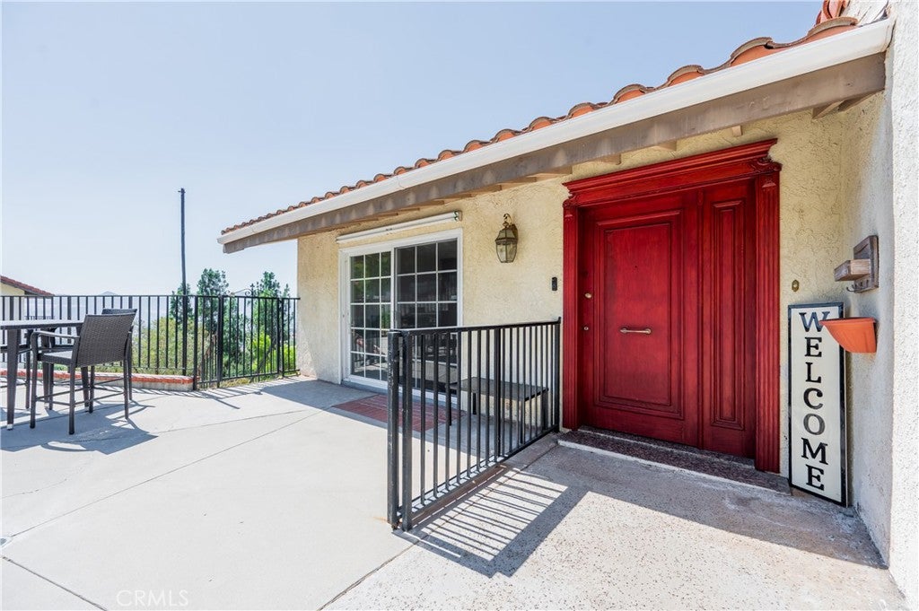 Burbank, California, 91501, United States, 5 Bedrooms Bedrooms, ,5 BathroomsBathrooms,Residential,Active,1943797