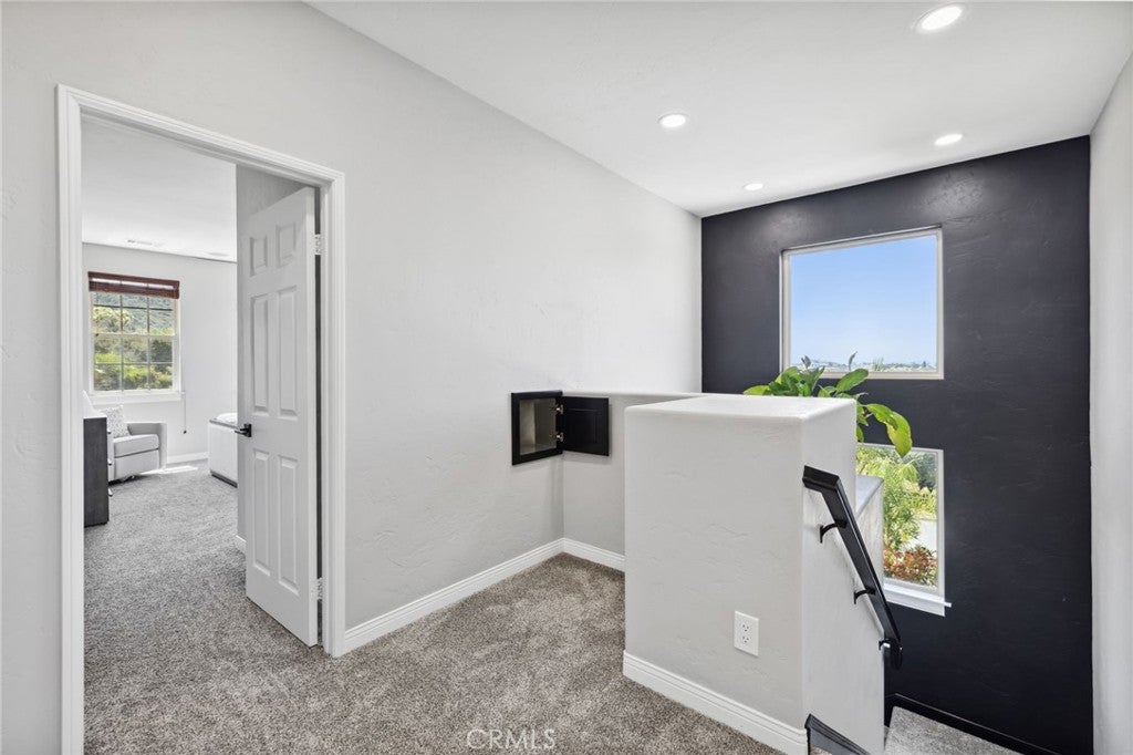 Yucaipa, California, 92399, United States, 4 Bedrooms Bedrooms, ,6 BathroomsBathrooms,Residential,Active,1858722