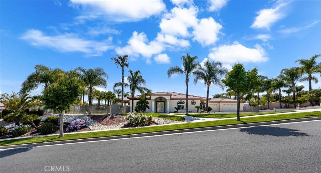 Corona, California, 92881, United States, 4 Bedrooms Bedrooms, ,5 BathroomsBathrooms,Residential,Active,1810439