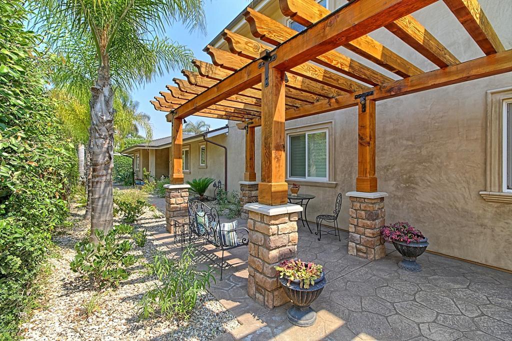 Ventura, California, 93003, United States, 4 Bedrooms Bedrooms, ,4 BathroomsBathrooms,Residential,Active,1944051