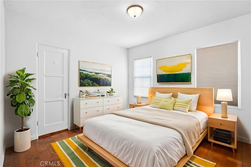 North Hollywood, California, 91602, United States, 3 Bedrooms Bedrooms, ,2 BathroomsBathrooms,Residential,Active,1914796