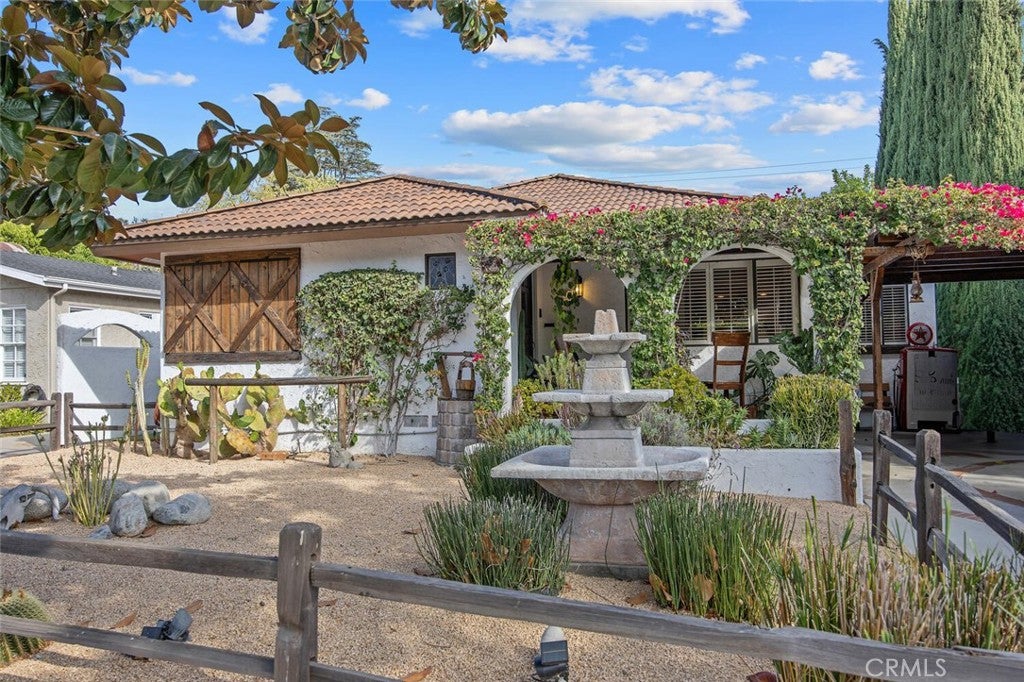 North Hollywood, California, 91602, United States, 4 Bedrooms Bedrooms, ,2 BathroomsBathrooms,Residential,Active,1954309 North Hollywood, California, 91602, United States, 4 Bedrooms Bedrooms, ,2 BathroomsBathrooms,Residential,Active,1954309