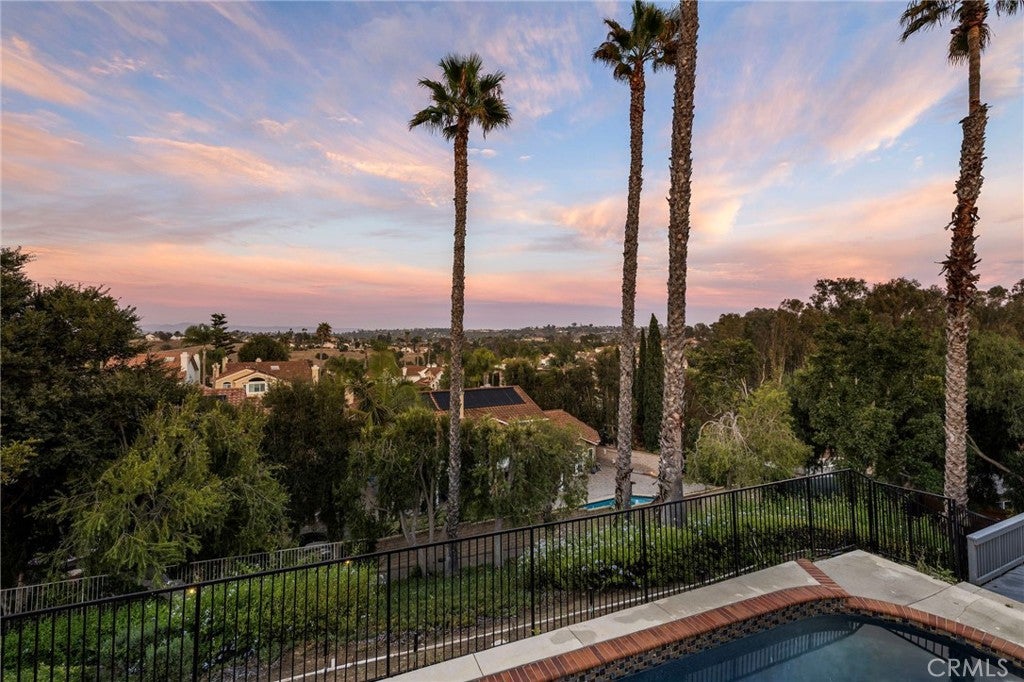 Laguna Niguel, California, 92677, United States, 4 Bedrooms Bedrooms, ,3 BathroomsBathrooms,Residential,Active,1986875