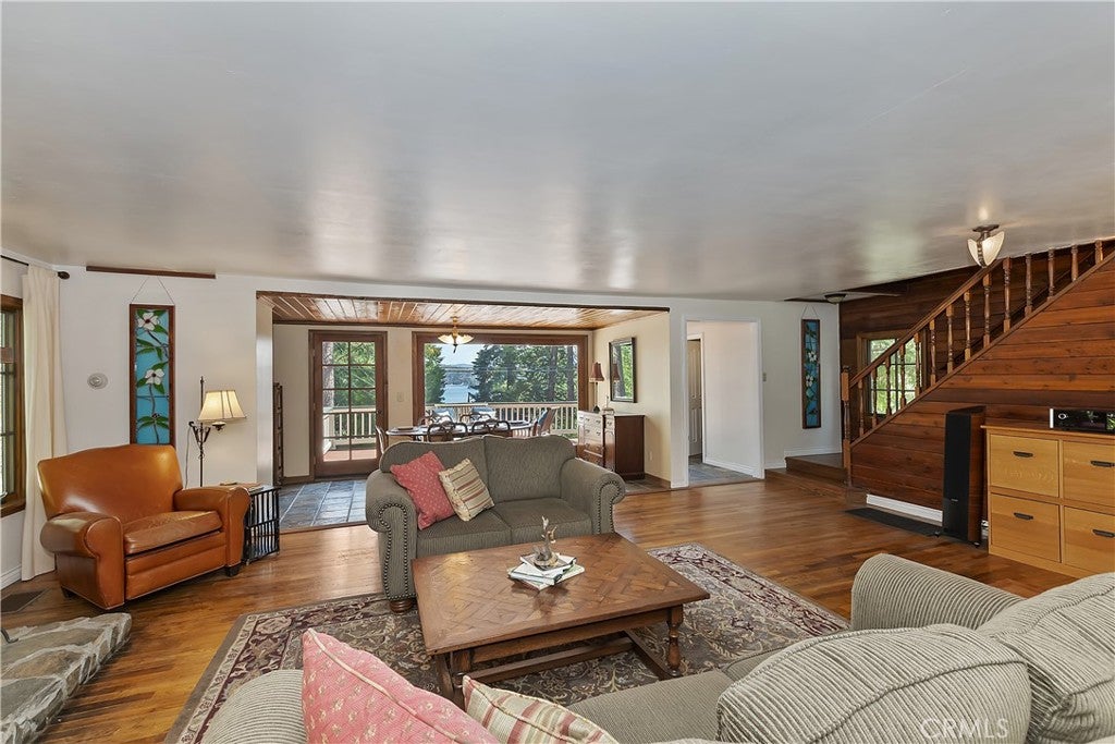 Lake Arrowhead, California, 92352, United States, ,4 BathroomsBathrooms,Residential,Active,1791398