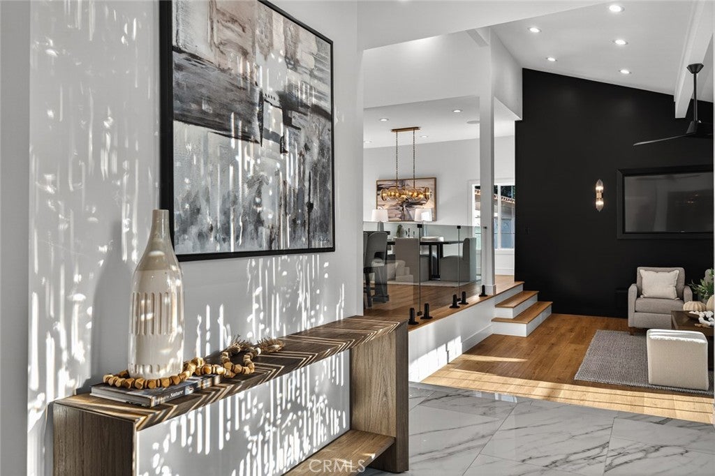 Anaheim, California, 92807, United States, 4 Bedrooms Bedrooms, ,3 BathroomsBathrooms,Residential,Active,1990042